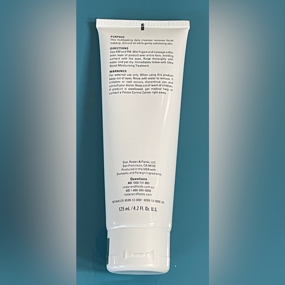New | Rodan + Fields | Recharge | 3-in-1 Super Cleanser - Picture 2 of 2